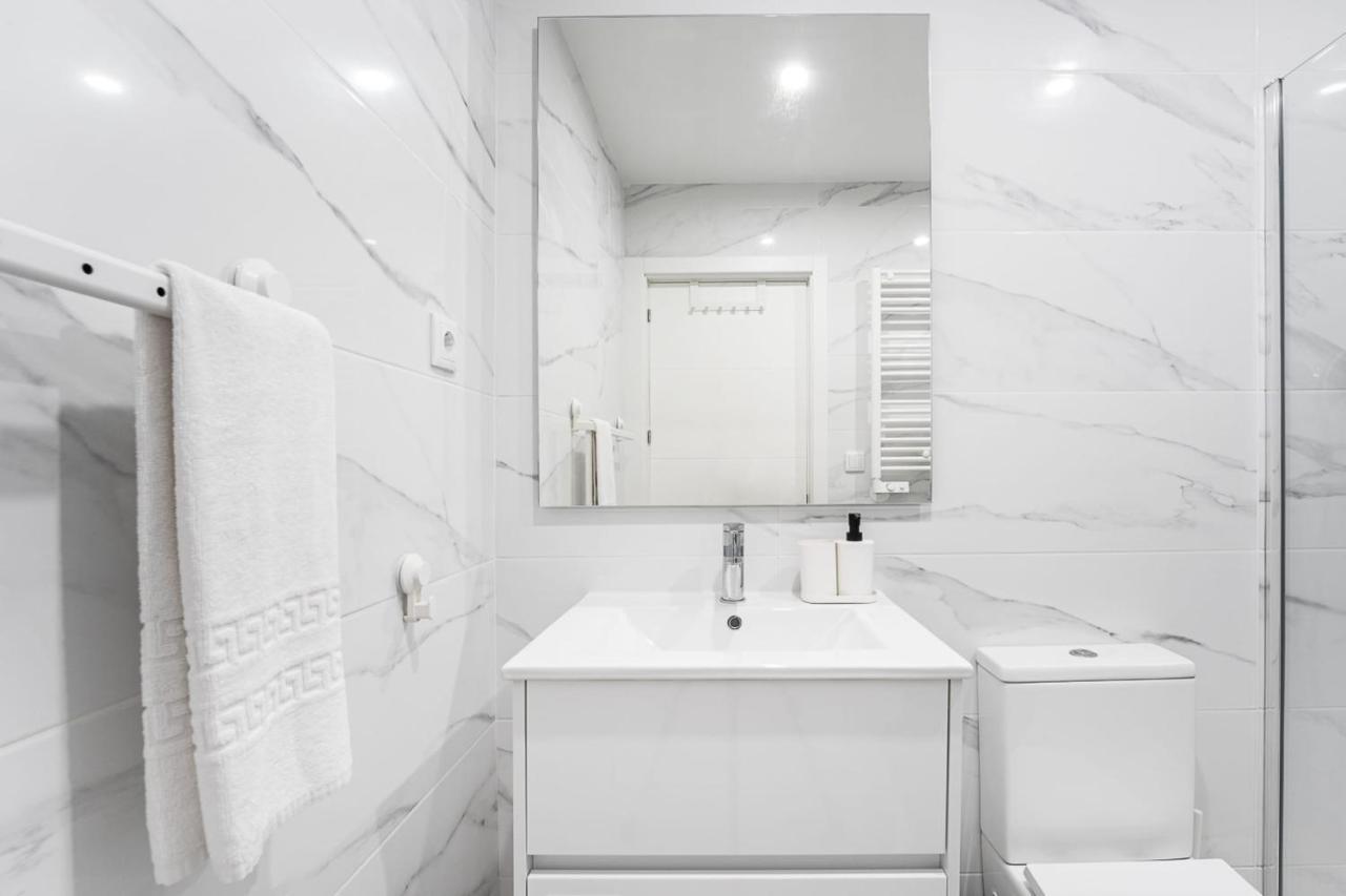 Guestready - Japandi-Chic Home In Central Porto Exterior photo